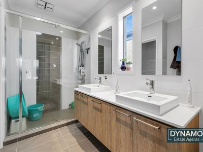 482 Brookfield Boulevard, Mickleham