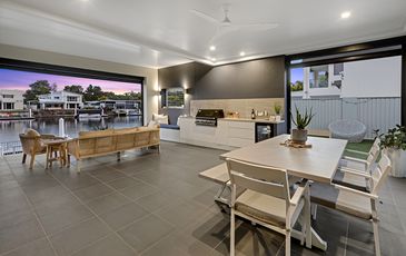 10 Westholme Circuit , Pelican Waters