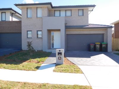 60 Ingleburn Gardens Drive, Bardia