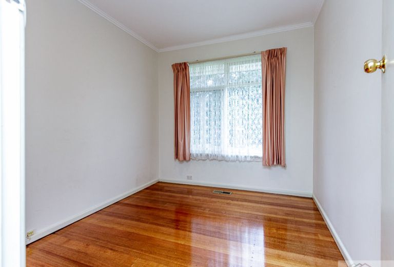 92 Hilton Street, Mount Waverley