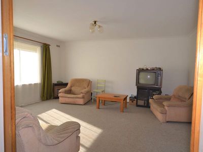 54 St Bernard Drive, Tawonga South