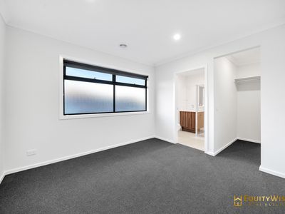 6 Neagh Street, Manor Lakes