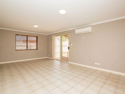11 / 4 Reynolds Place, South Hedland