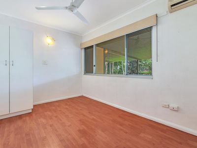 10 Menzies Court, Gray
