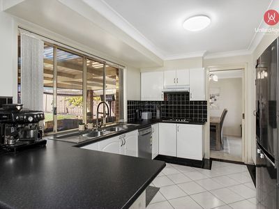 6 Moreton Close, Hinchinbrook