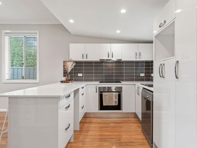 12 Derwent Street, Crookwell