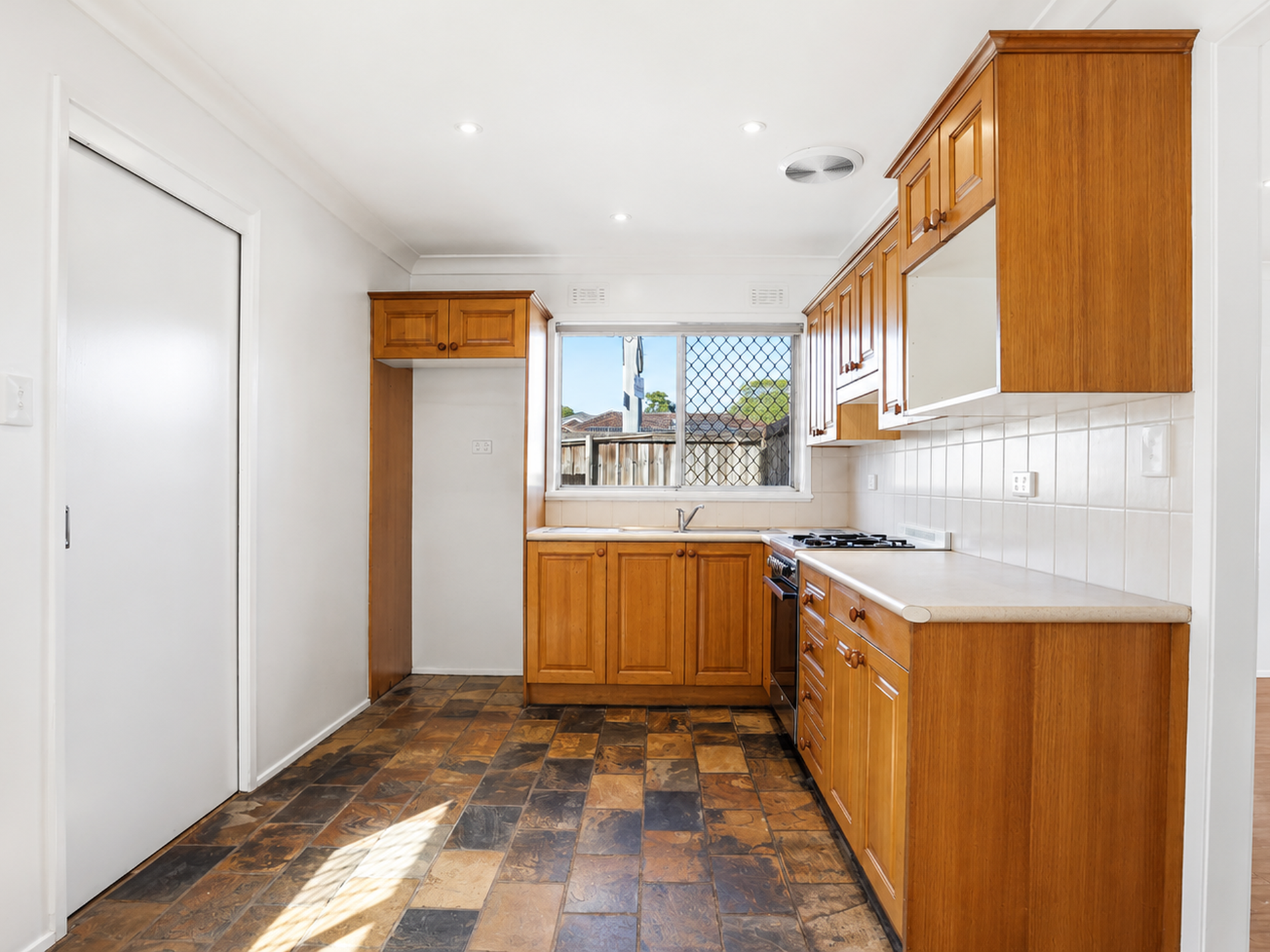 339 Old Prospect Road, Greystanes