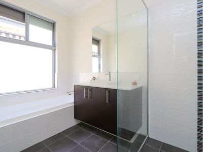 3 Bingham Way , Byford