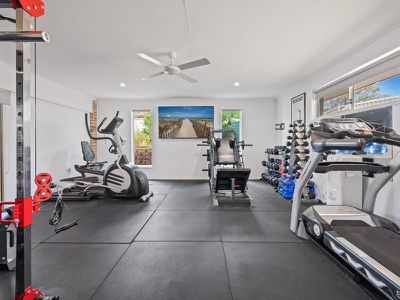 22 Cootharaba Drive, Helensvale