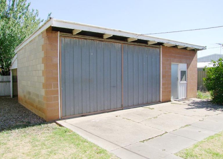 309 Oaklands Road, Marion