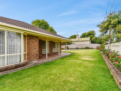 1&2 28 Shepherson Road, Mount Gambier