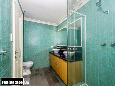 310 / 2 St Georges Terrace, Perth