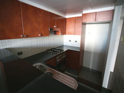 2002 / 1 Hosking Place, Sydney