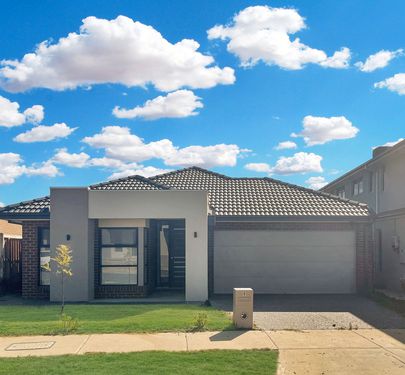 8 Dablam Street, Clyde North