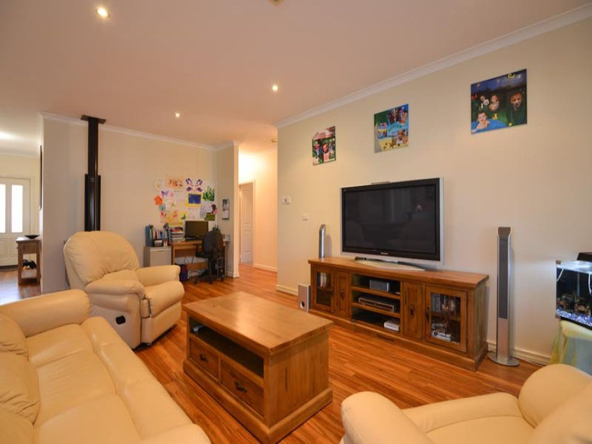 20 Riverina Way, Hannans