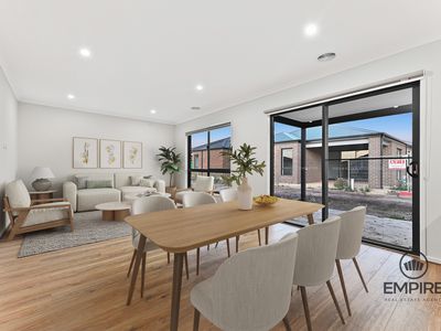 14 Labrador St, Clyde North