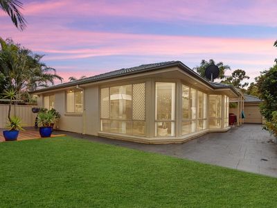 33 Huon Crescent, Holsworthy