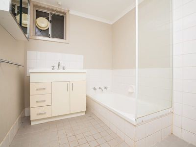 17 Yanderra Crescent, South Hedland