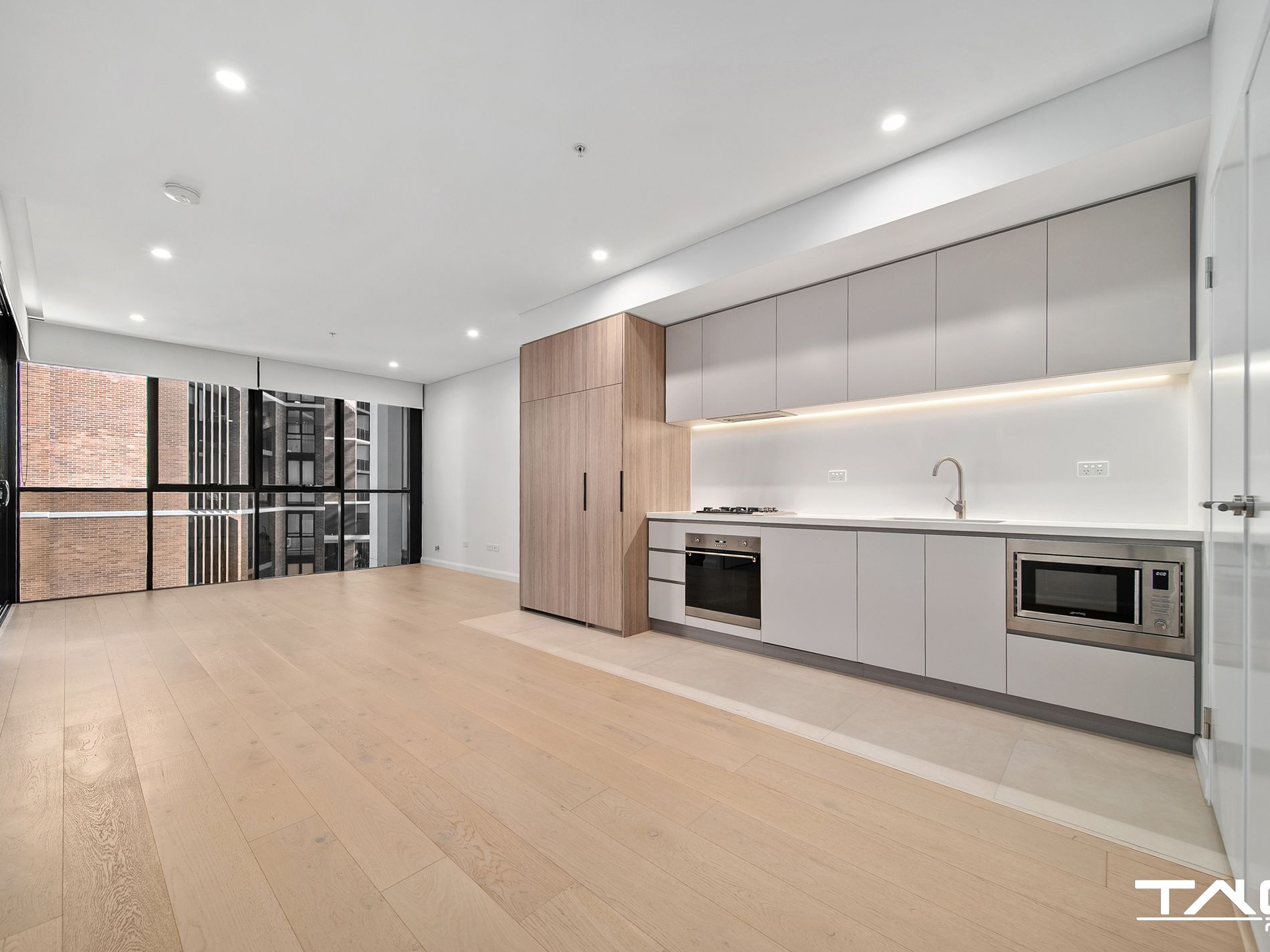 543 / 9 Maple Tree Road, Westmead