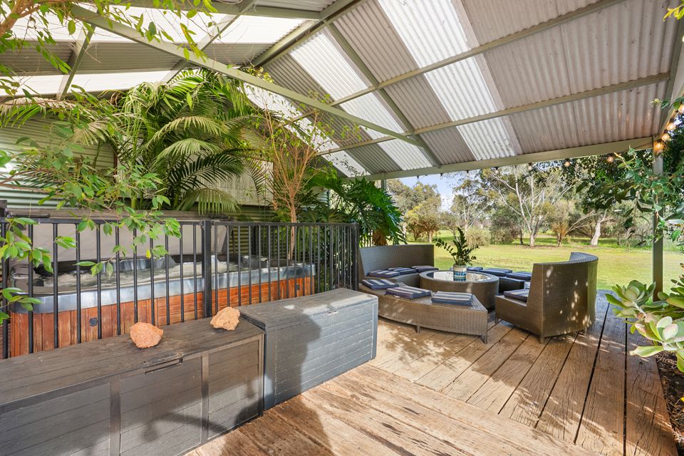 36 Beacham Road, Serpentine