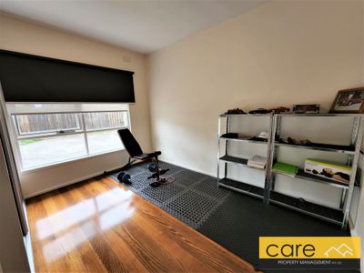 3 / 3 David Court, Cheltenham