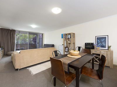 24 / 2 Eardley Street, Bruce