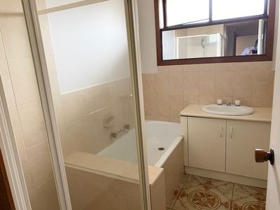 2 / 59 Woodville Park Drive, Hoppers Crossing