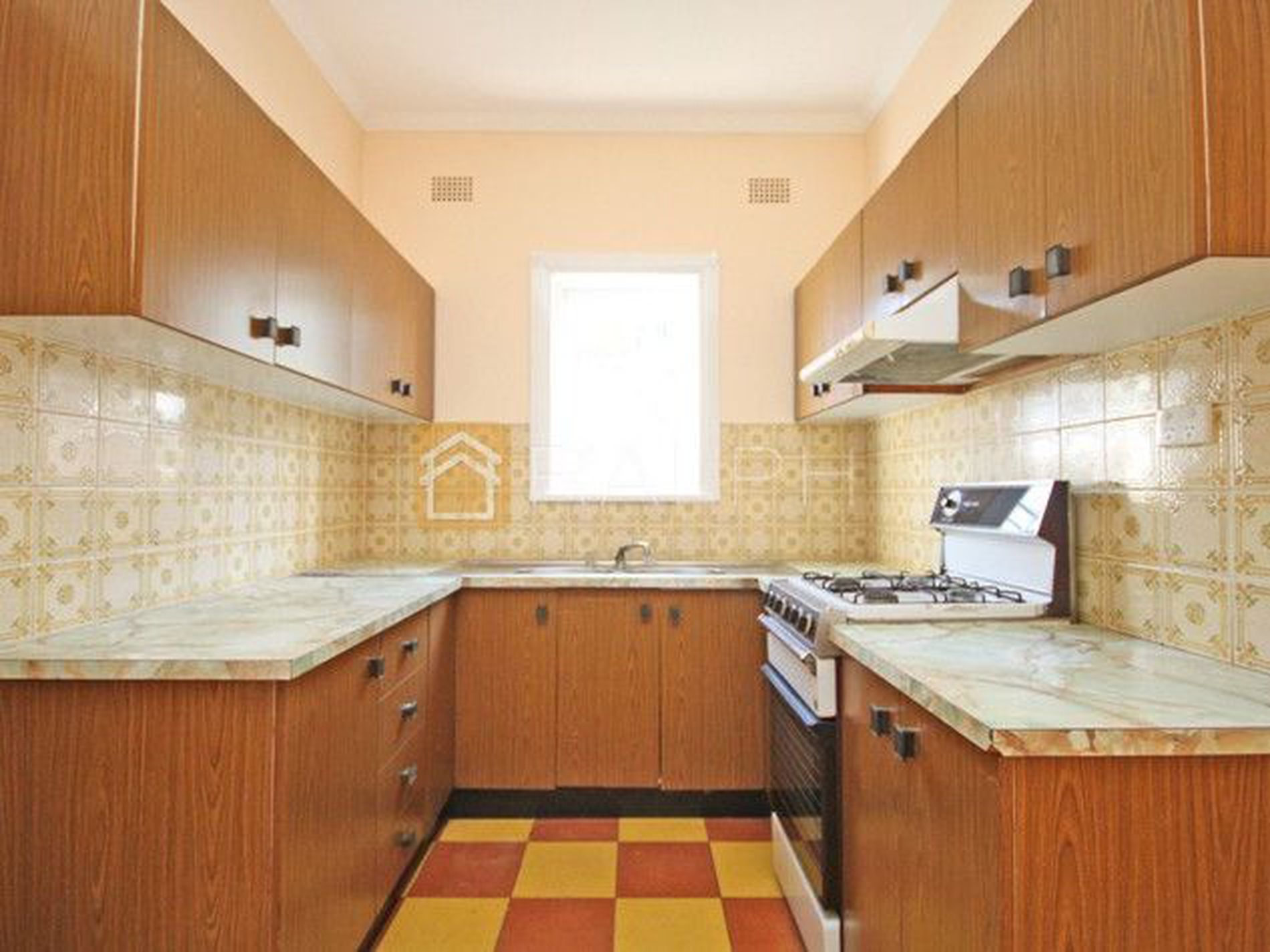 87 Baltimore Street, Belfield