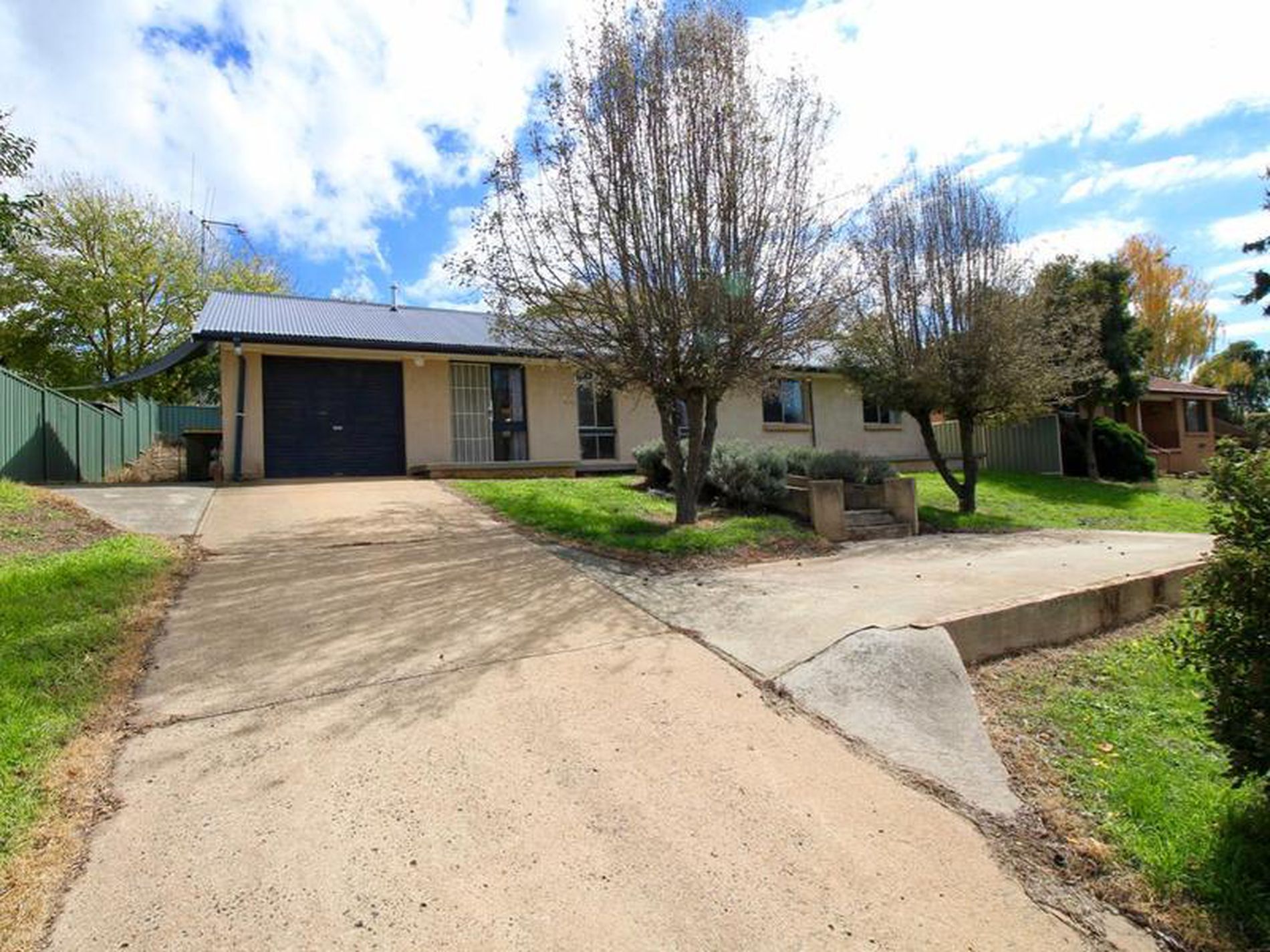 6 Euroka Place, Blayney