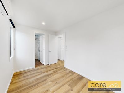 4 / 5 Maple Court, Doveton