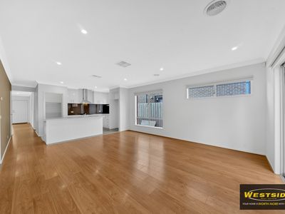 15 Lacebark Lane, Aintree