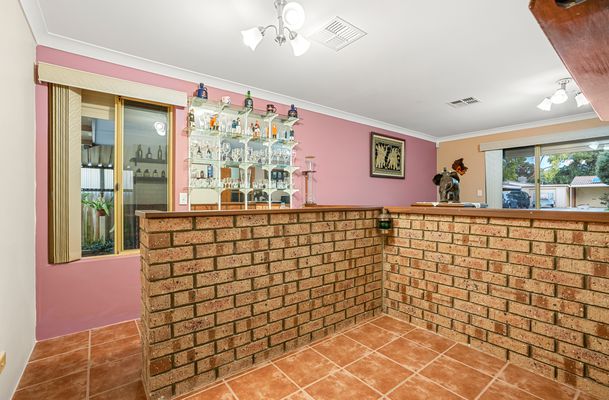 19 Conway Loop, Waikiki
