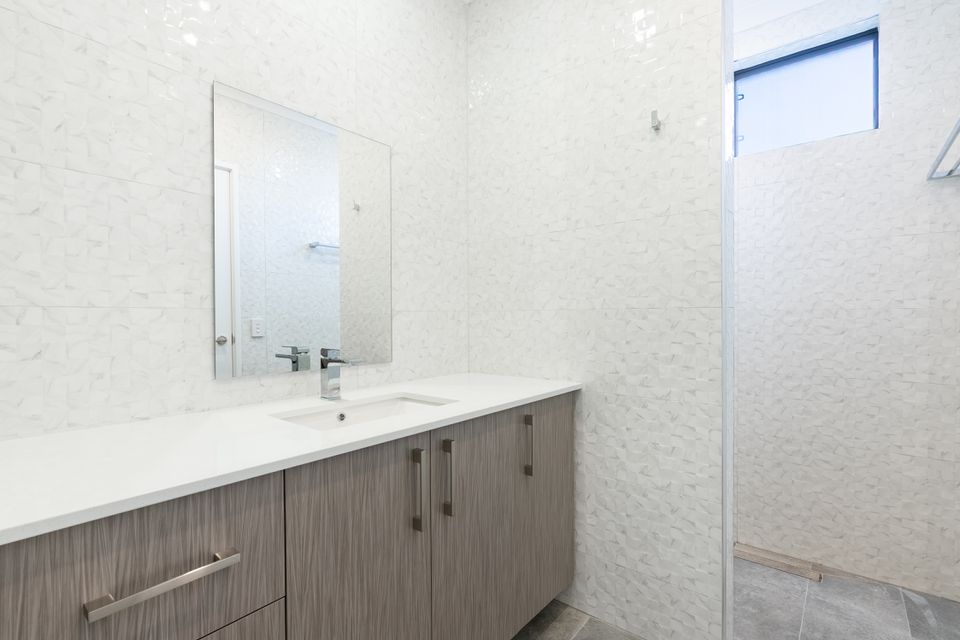 1 / 116 Gloucester Ave, Shoalwater