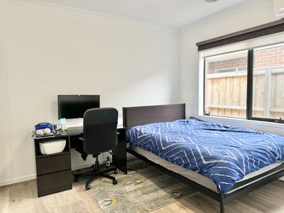 13 Malt Drive, Manor Lakes