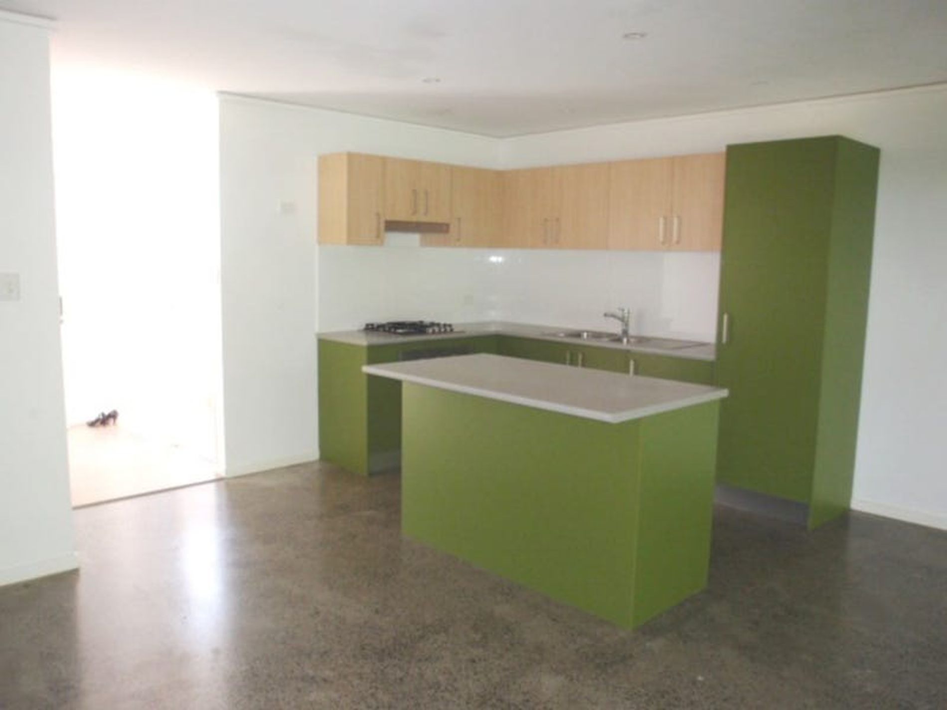 1 / 16 Boondoon Crescent, Ocean Shores