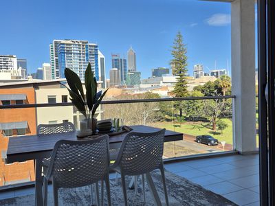 29 / 180 Stirling Street, Perth