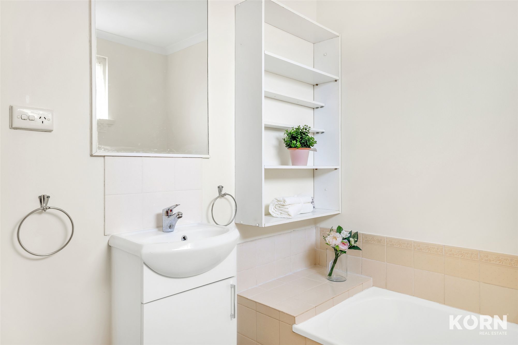 4 / 12 West Street, Hectorville