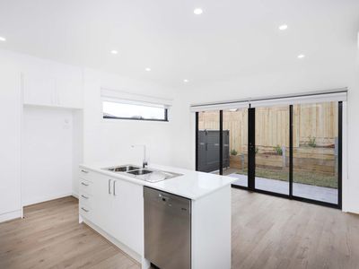 3 / 61 Hampton Road , Essendon