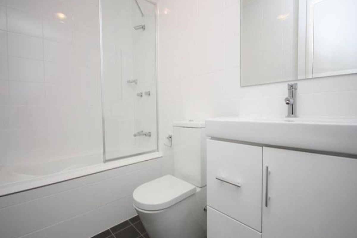 100 Kenyons Road, Merrylands