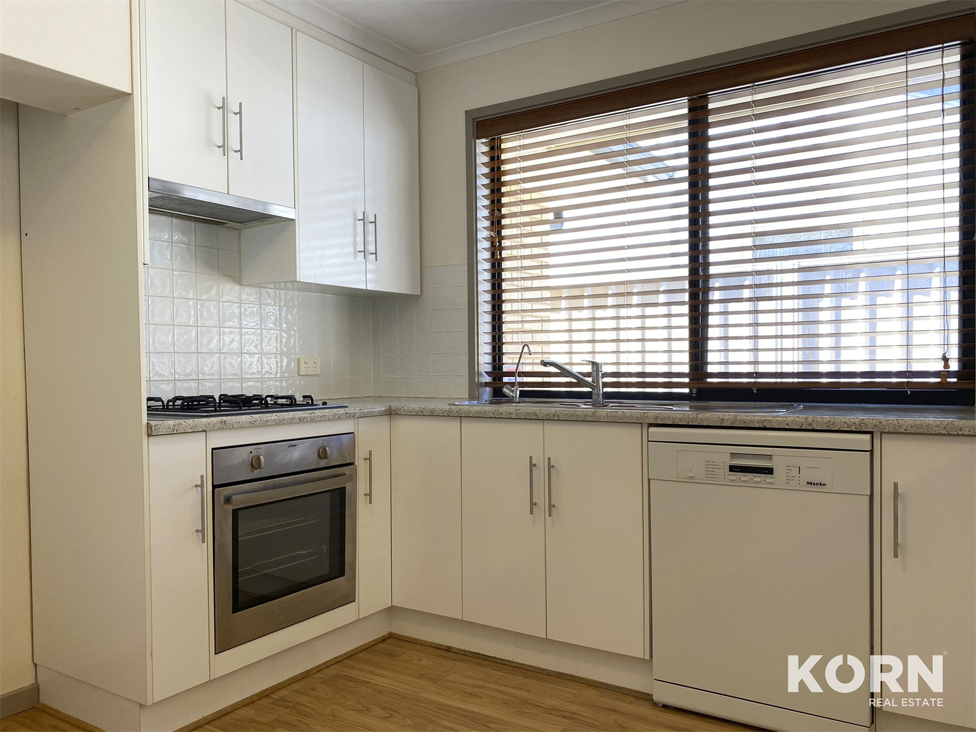 12 Russell Street, Magill