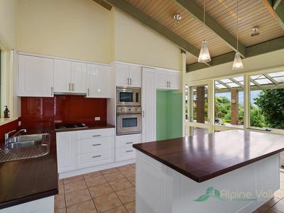 17 Hores Lane, Tawonga