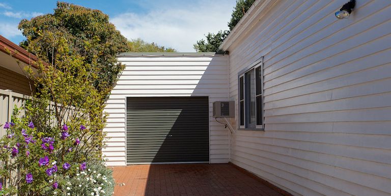 24 Kirkland Ave, Euroa