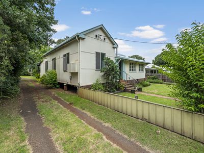 2 Fogarty Street, East Toowoomba