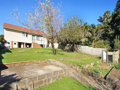 64 Flagstaff Road, Warrawong