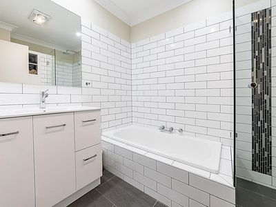 6 / 1 Marcus Avenue, Booragoon