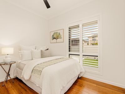 16 Hillcroft Place, Belmont