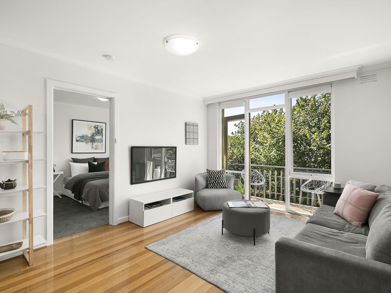 10 / 43 Buckley Street, Moonee Ponds