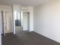 2 / 8 Hunt Street, Hamilton