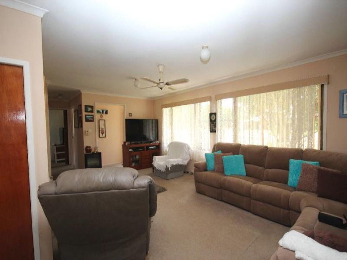 4 Pershing Pl, Tanilba Bay, Tanilba Bay - Thumbnail 3