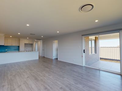 7A Capstan Drive, Dubbo